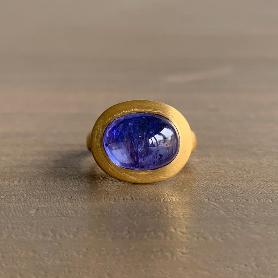 Greek-Inspired Tanzanite Cabochon Ring