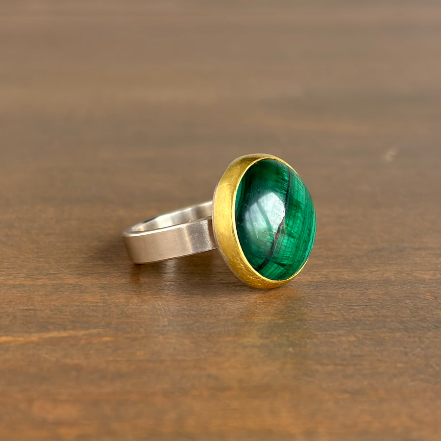 Round Cabochon Malachite Ring