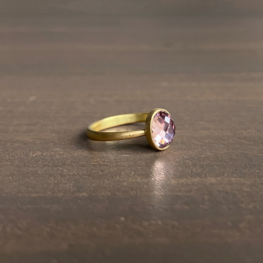 Natural Oval Checkered Peachy Pink Umba Sapphire Ring