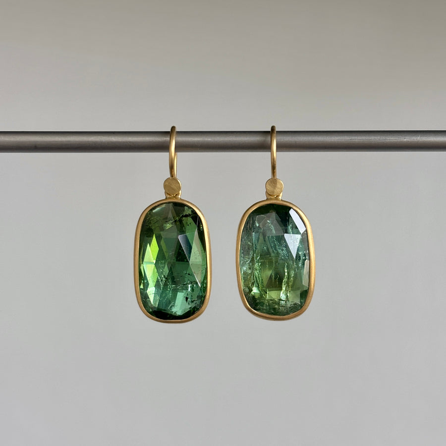 18k Gold & Pale Green Tourmaline Pebble Drop Earrings hanging