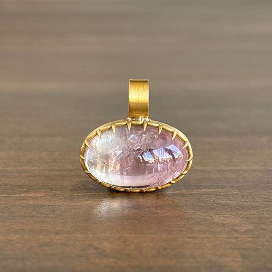 22k Gold & Oval Cabochon Morganite Pendant