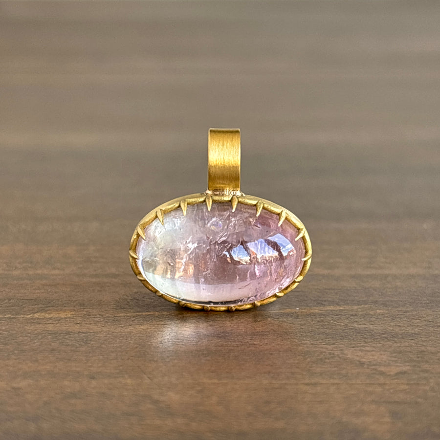 22k Gold & Oval Cabochon Morganite Pendant