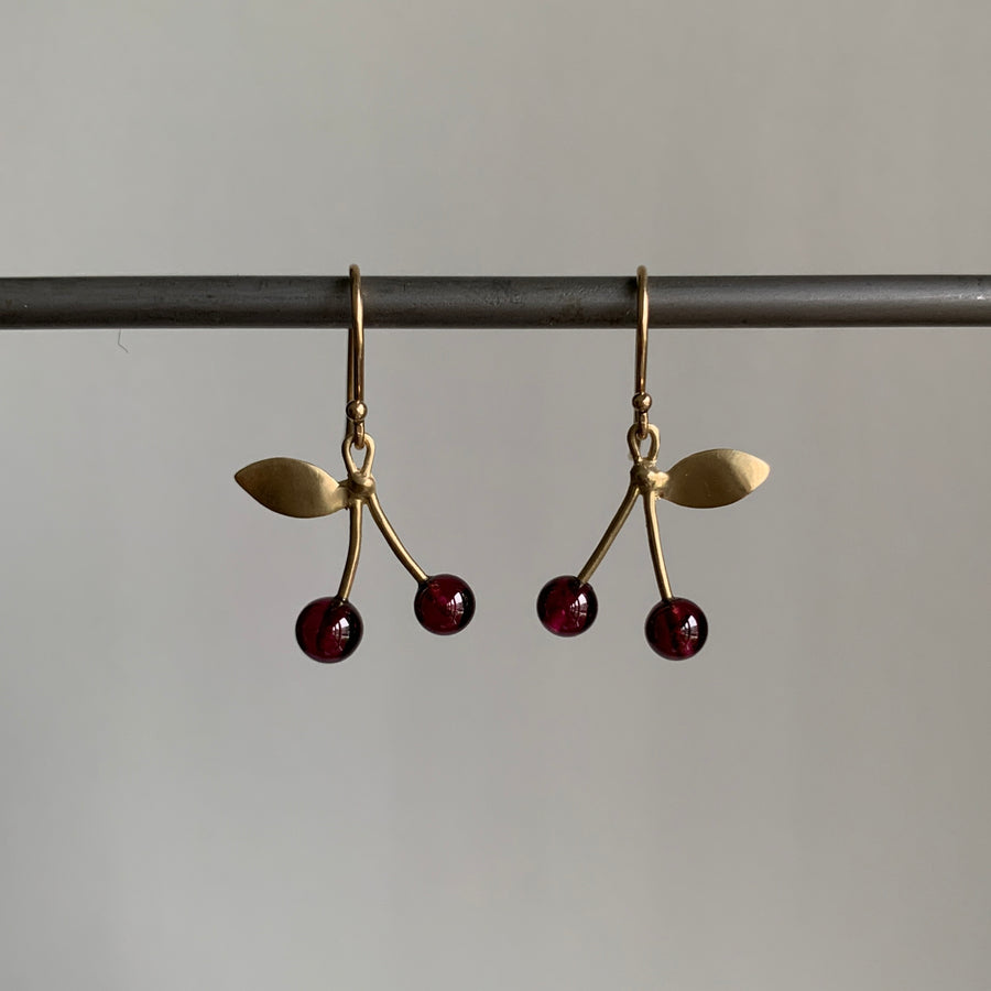 Annette Ferdinansen
10k Gold & Garnet Cherry Earrings hanging