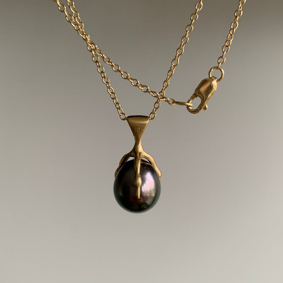 Annette Ferdinansen 10k Gold & Gray Tahitian Pearl Quail Egg Claw Pendant back side