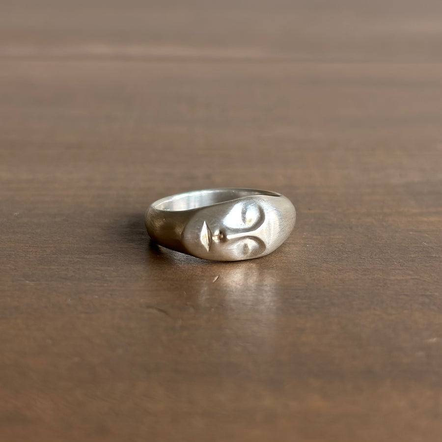 Hannah Blount Large Grey Lady Cameo Ring ring side view 1