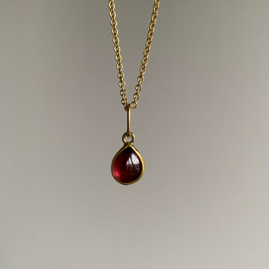Petite Rhodolite Garnet Leaf Pendant