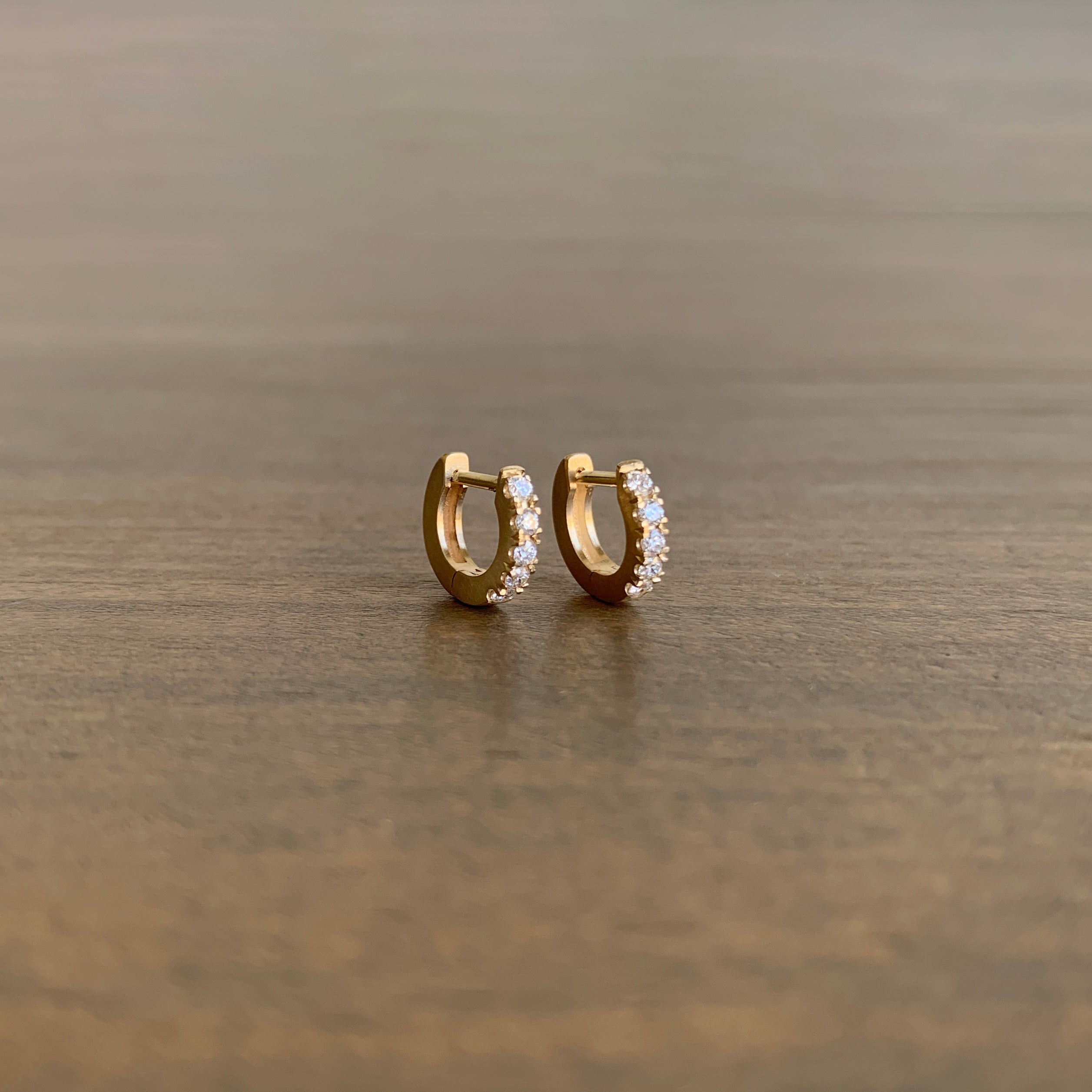 Small gold hoop earrings with diamonds deals