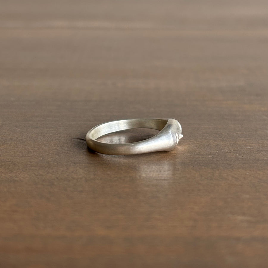 Medium Grey Lady Cameo Ring