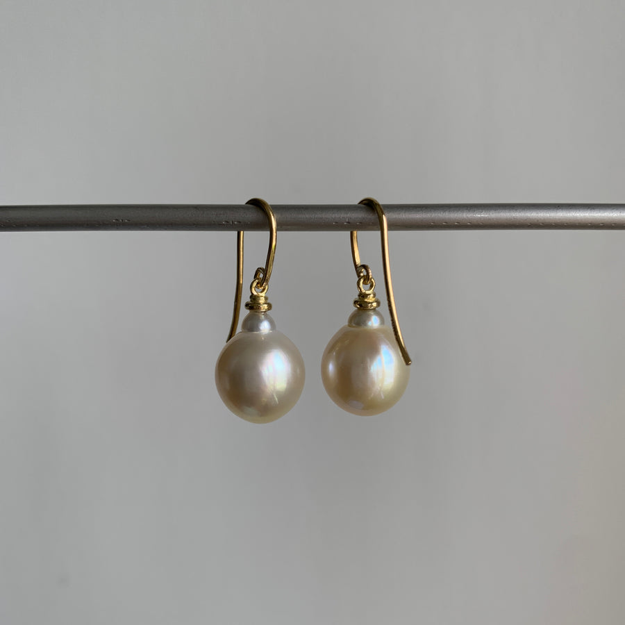 Crème South Sea Pearl Earrings