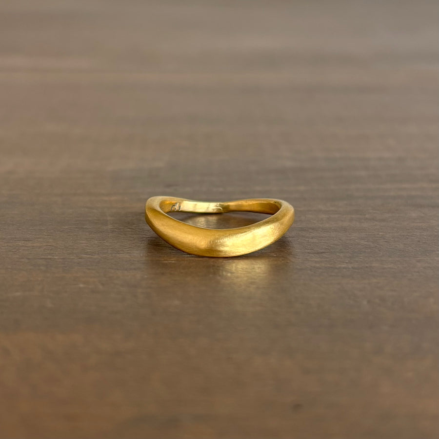 22k Gold Wave Ring