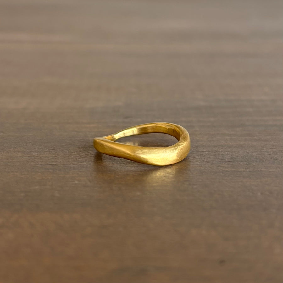 22k Gold Wave Ring