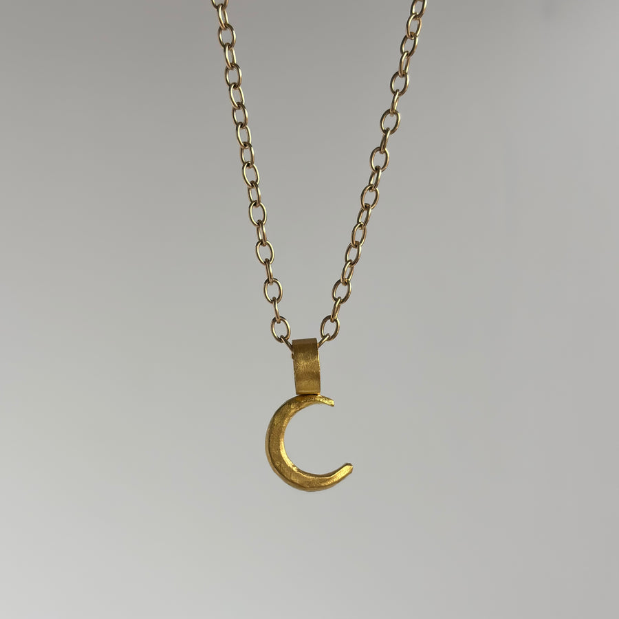 22k Crescent Moon Pendant