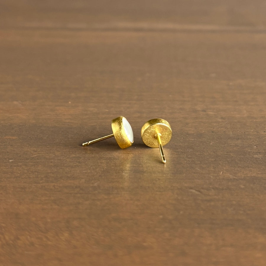 Round Pearl Stud Earrings