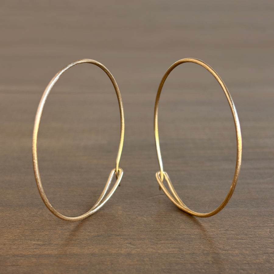 Eye of the Needle Hoop Earrings in 14k Gold