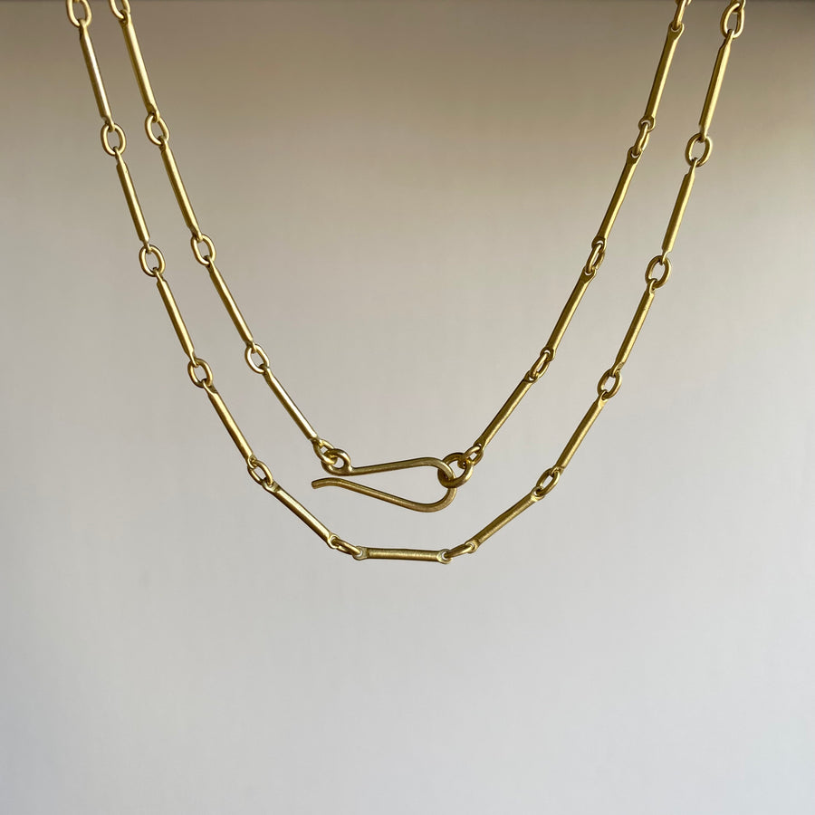 Gold Bar & Loop Chain Necklace