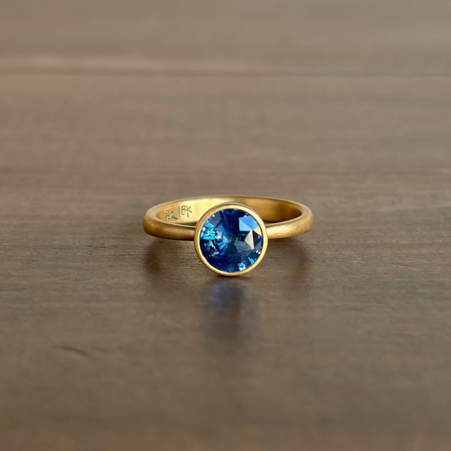 Royal Blue Ceylon Sapphire Ring