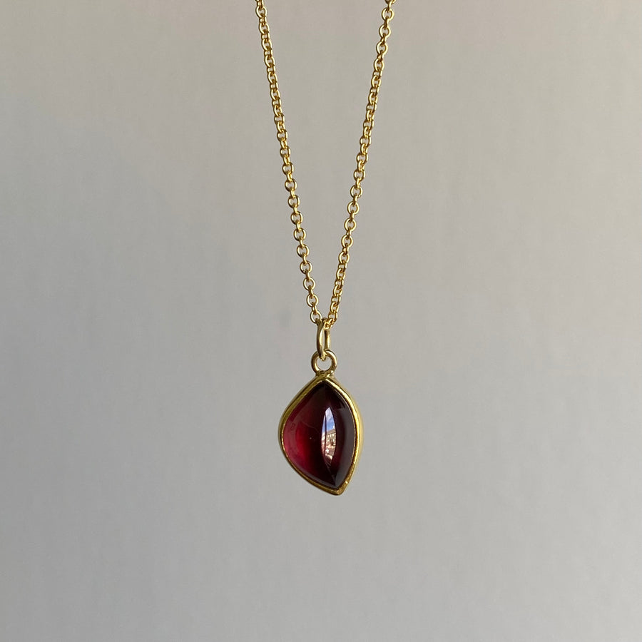 Rhodolite Garnet Leaf Pendant