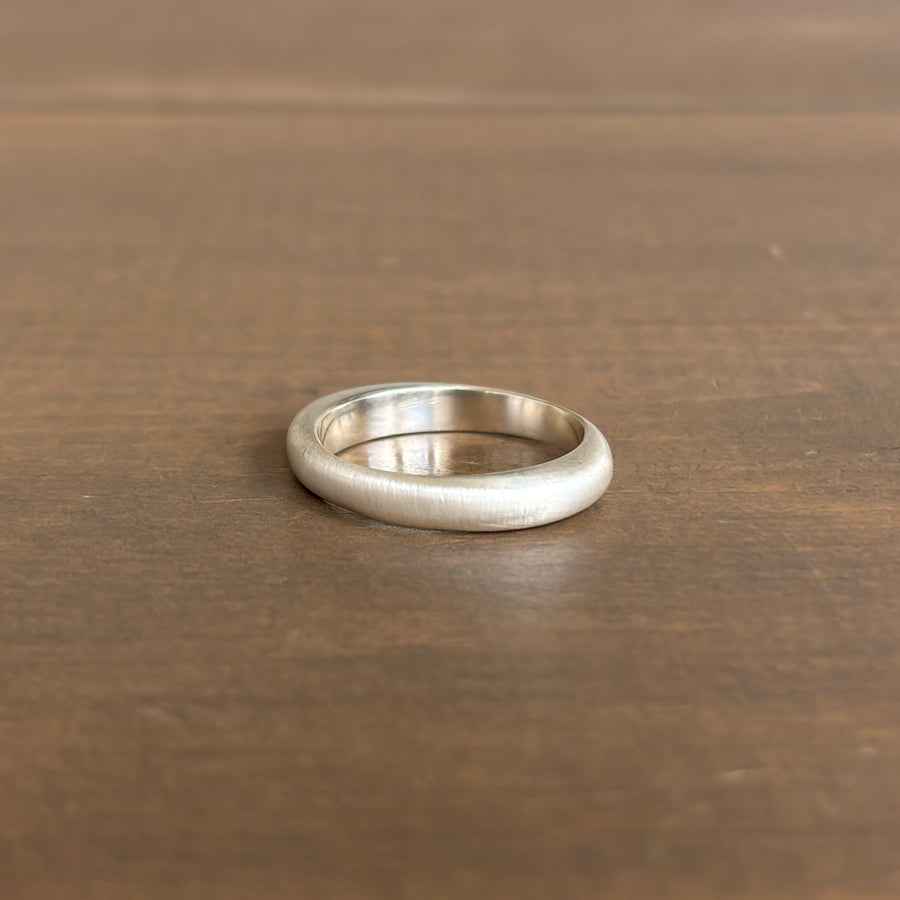 Liquid Sterling Silver 4mm Egg Ring