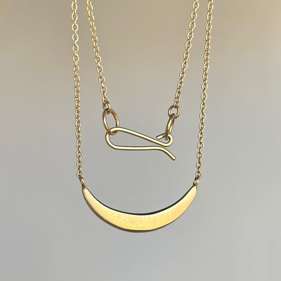 Small Liquid Gold Fine Melee Diamond Curve Pendant