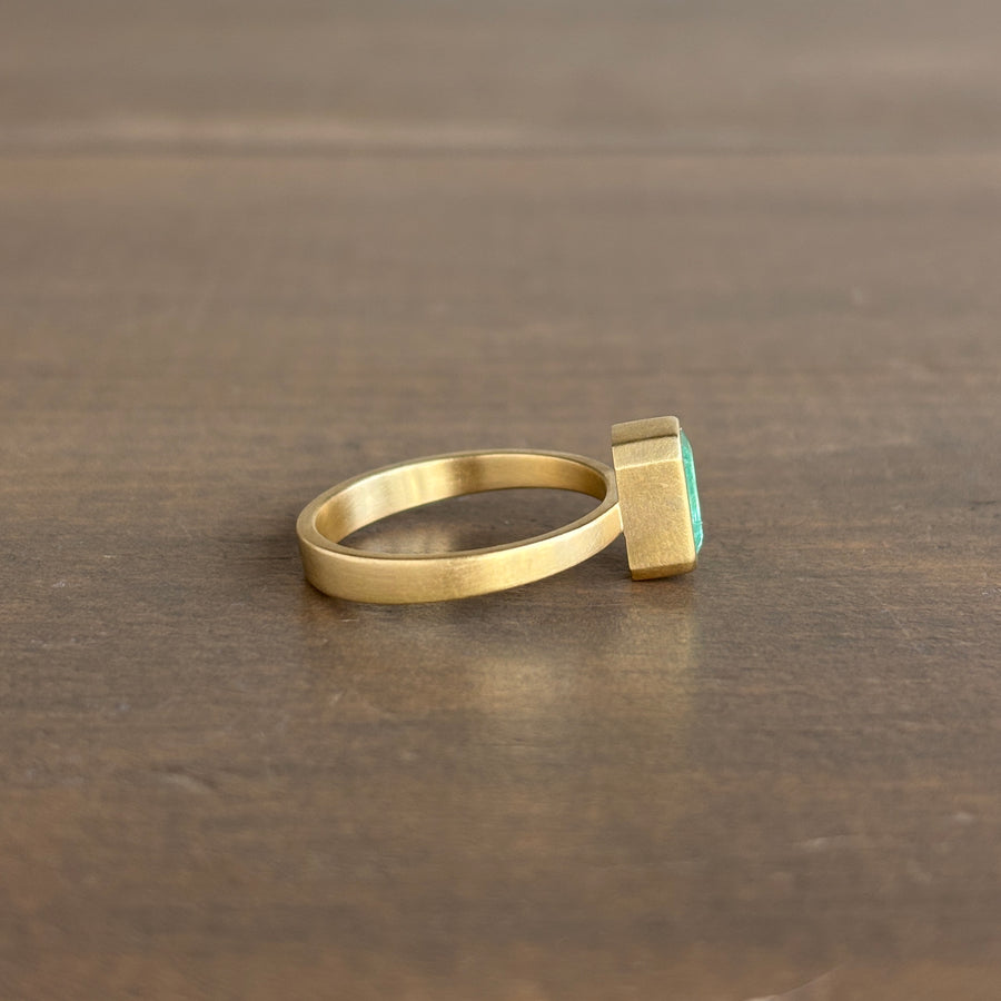 Lola Brooks Emerald Cut Colombian Emerald Ring side view 2