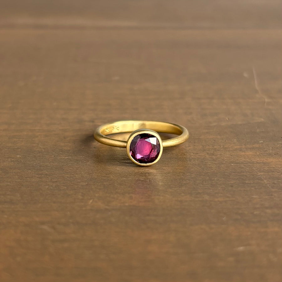 Lola Brooks Scarlet Purple Sapphire Sequin Pebble Ring front view