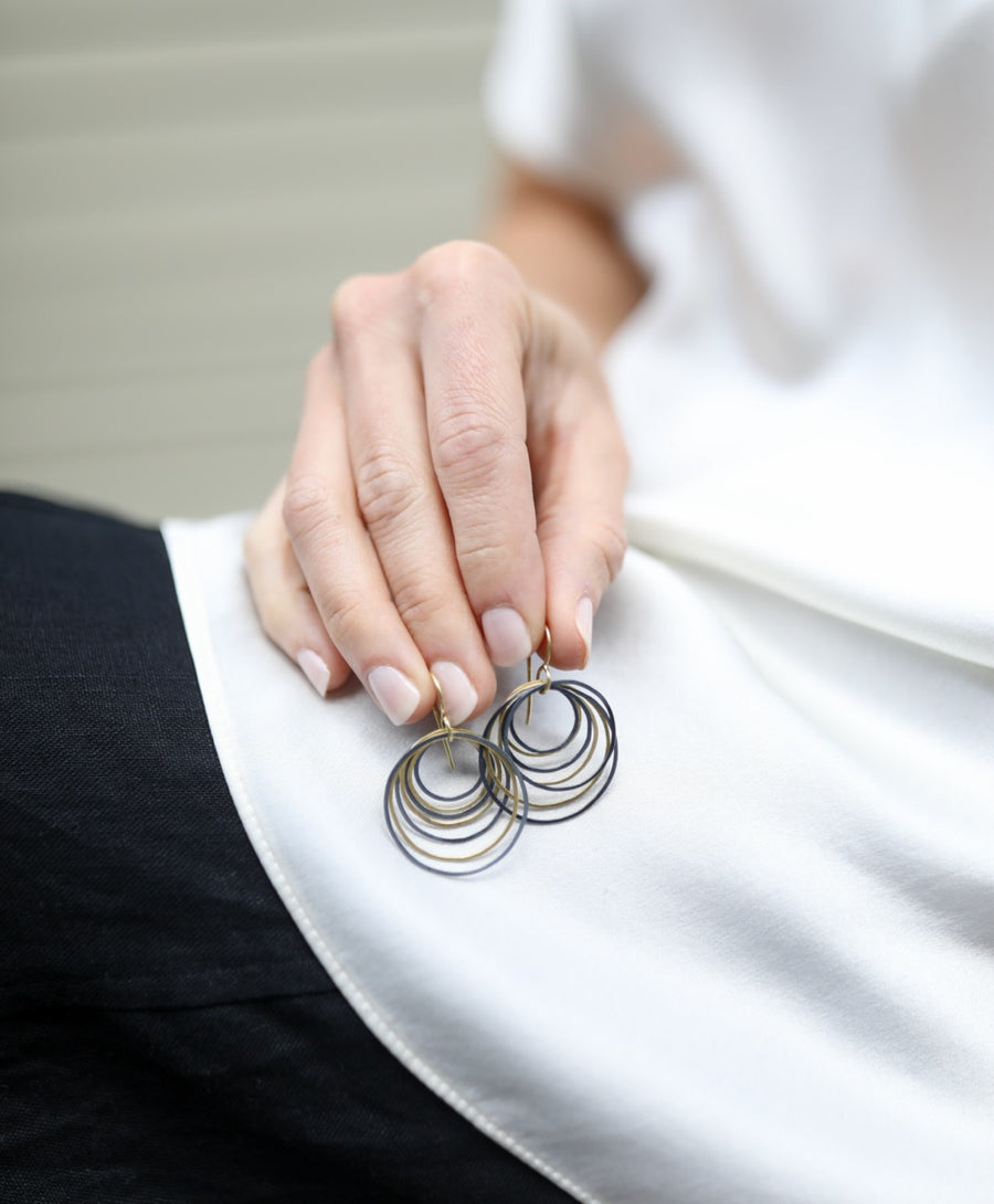 Small Black & Gold Circle Ripple Earrings