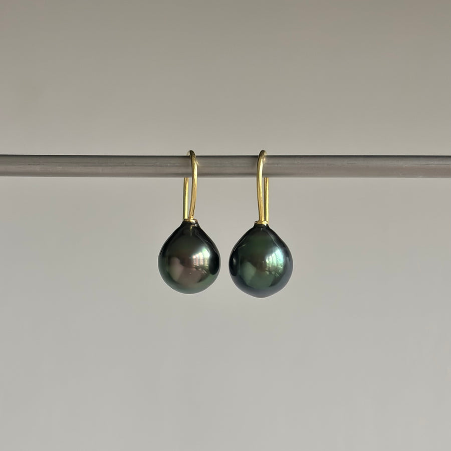 Mimi Favre Rainbow-Hued Tahitian Pearl Drop Earrings earrings hanging view