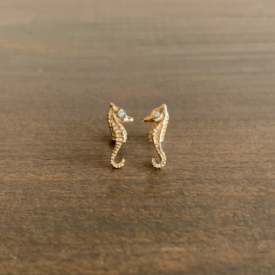 Nicole Landaw Jewelry Gold Seahorse Stud Earrings with Diamond Eyes