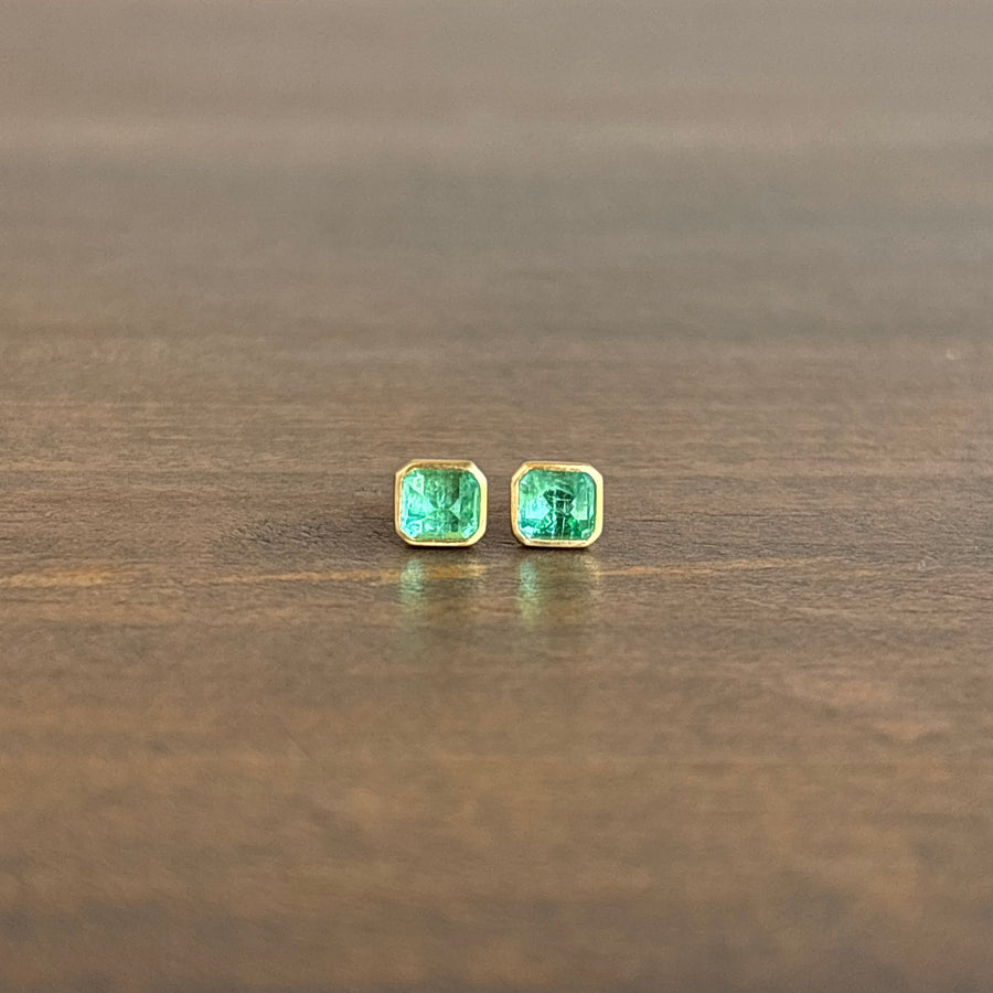 Petite 18k Gold & Brazilian Emerald Stud Earrings
