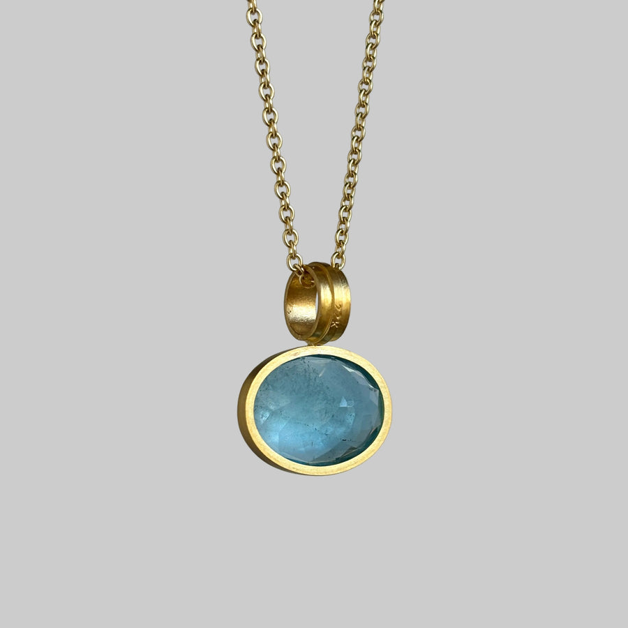 Oval Aquamarine Pendant in 22k Gold