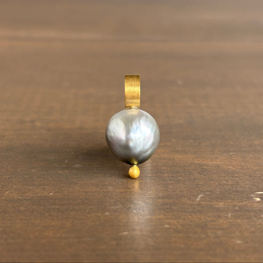 Rosanne Pugliese Silver Keshi Pearl Pendant front view