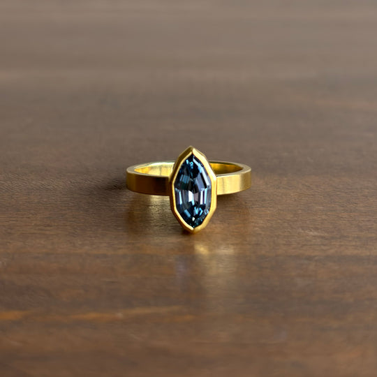 Sam Woehrmann Geometric Blue Sapphire Ring front view