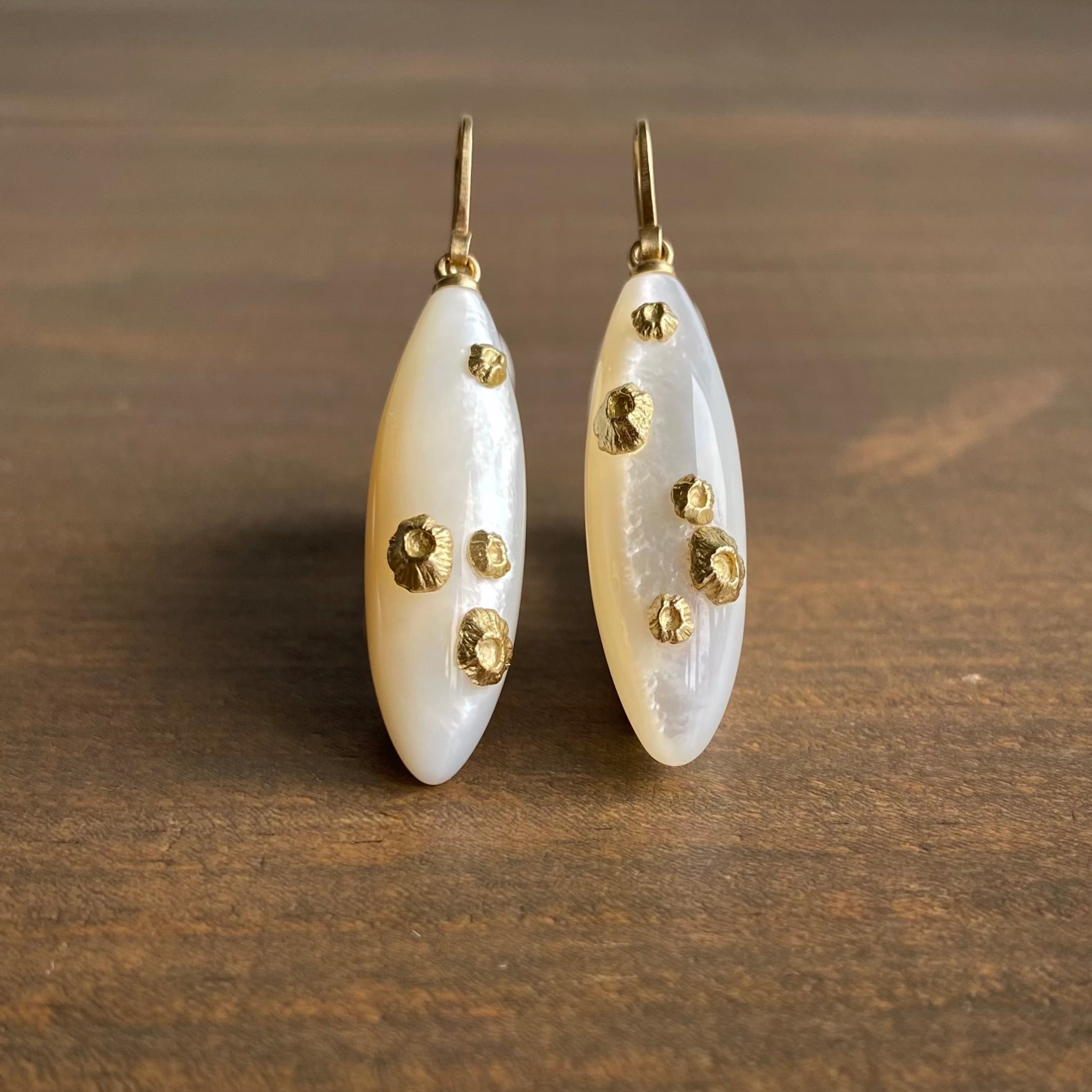 Mother of Pearl Leaf Cluster Earrings | LUNESSA