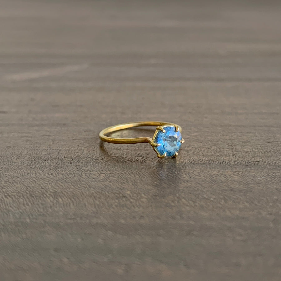 Round Aquamarine Mini Gem Ring