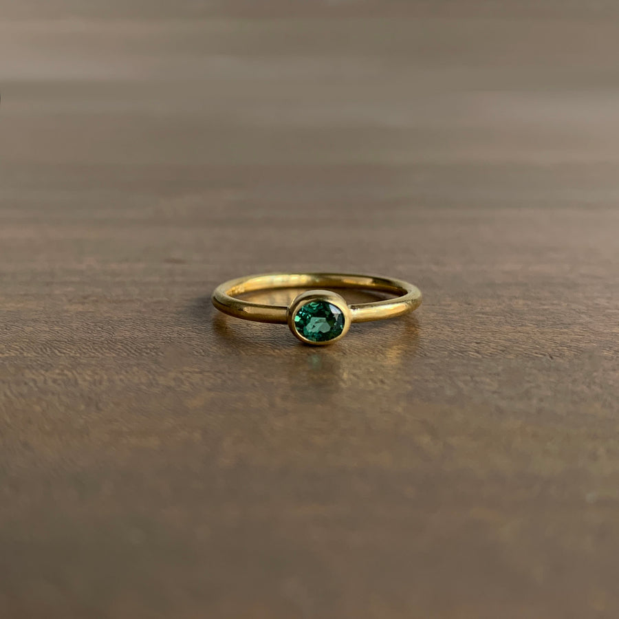 Green Tourmaline Oval Ring