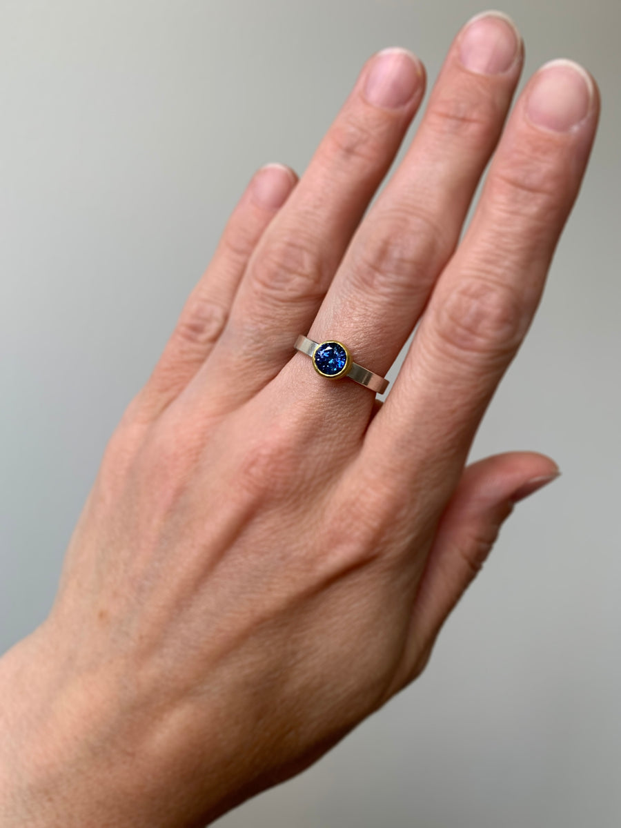 Sapphire Round Ring