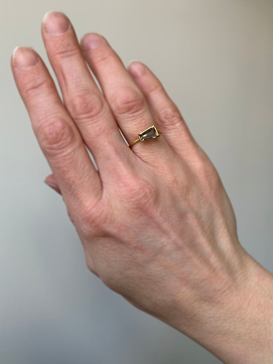 Spinel Geometric Mini Gem Ring